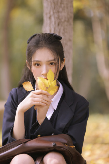 我的邻居正在努力付出一切有字